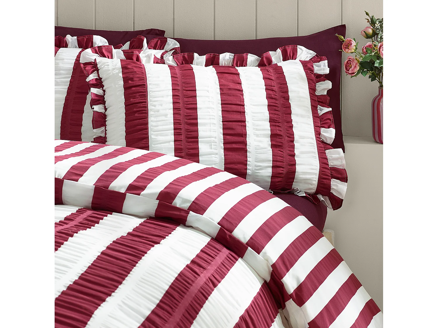 Catherine Lansfield Seersucker Frill Stripe Double Duvet Cover Set with Pillowcases Plum