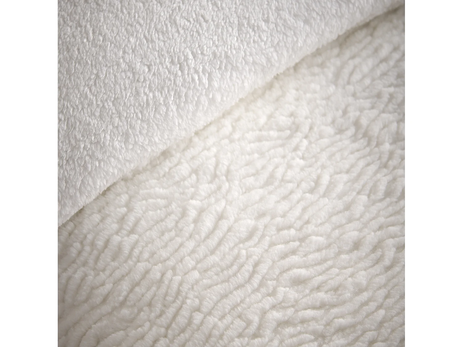 Catherine Lansfield Textured Wave Faux Fur King Duvet Cover Set with Pillowcases Cream