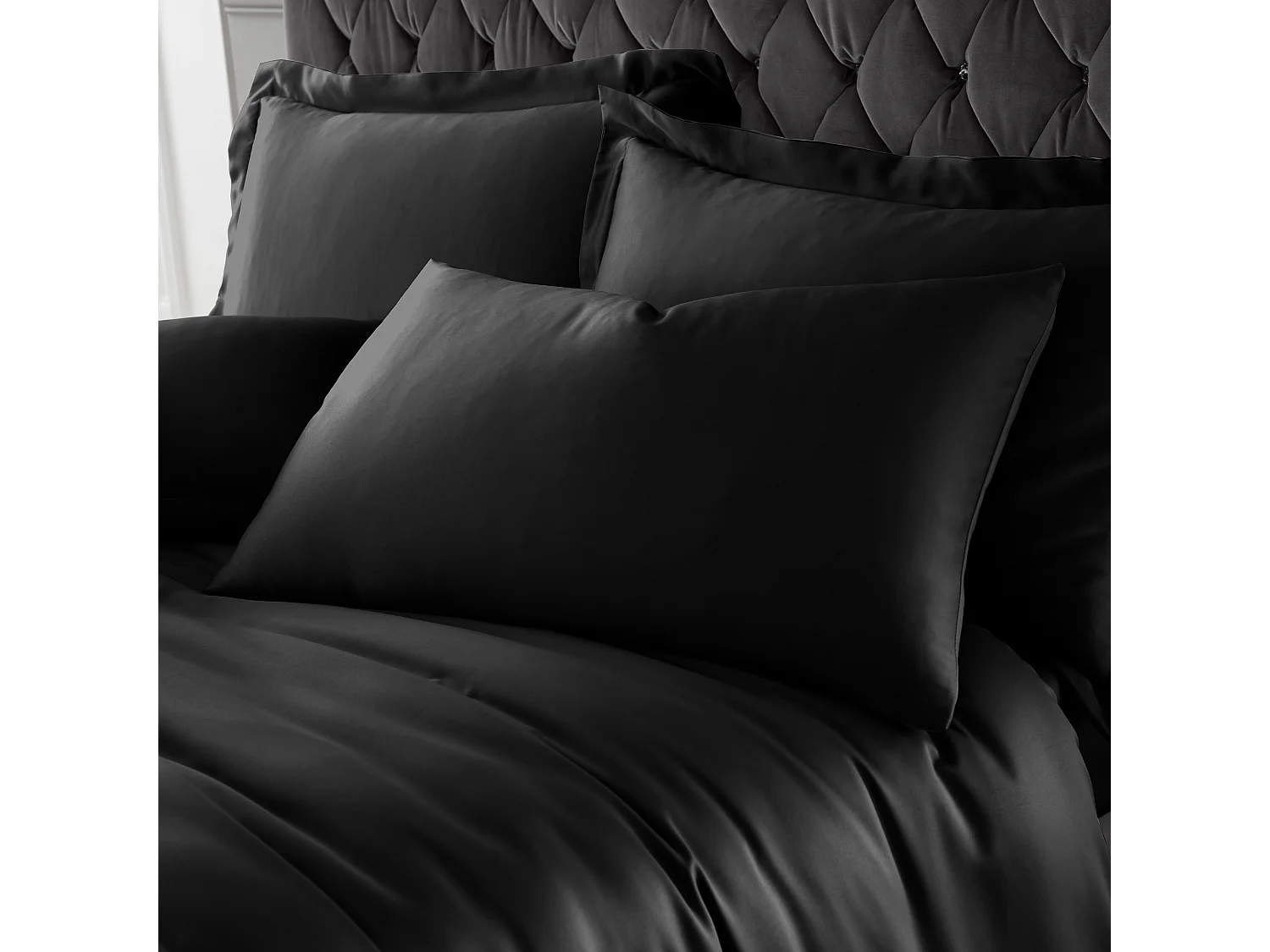 Catherine Lansfield Silky Soft Satin Double Duvet Cover Set with Pillowcases Black