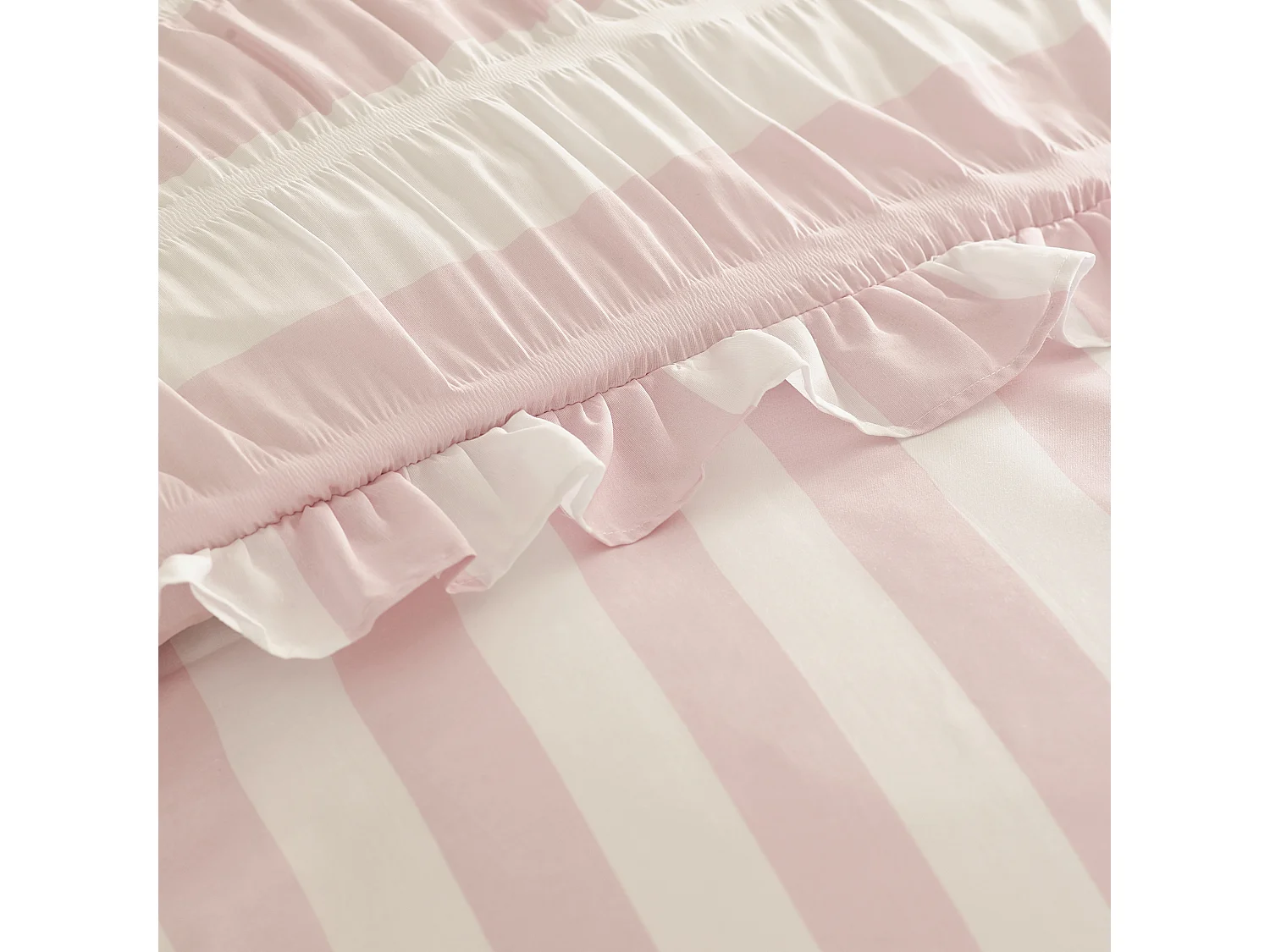 Catherine Lansfield Seersucker Frill Stripe King Duvet Cover Set with Pillowcases Pink