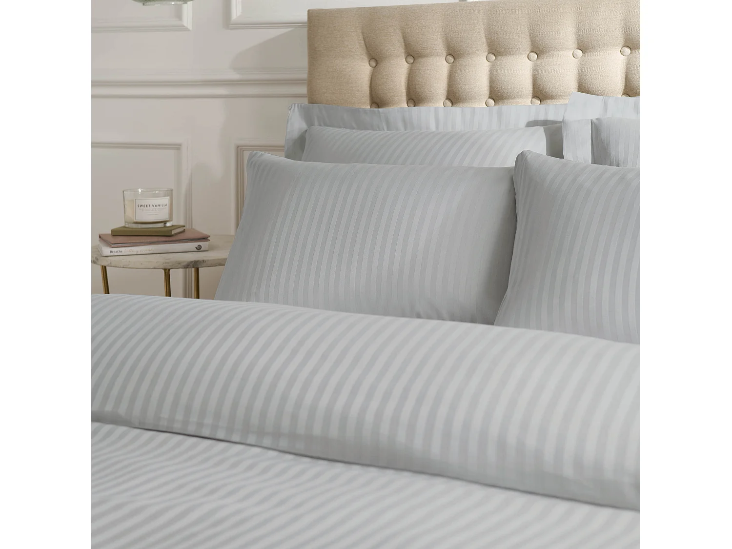 Catherine Lansfield 300 Thread Count Satin Stripe King Duvet Cover Set with Pillowcases Grey
