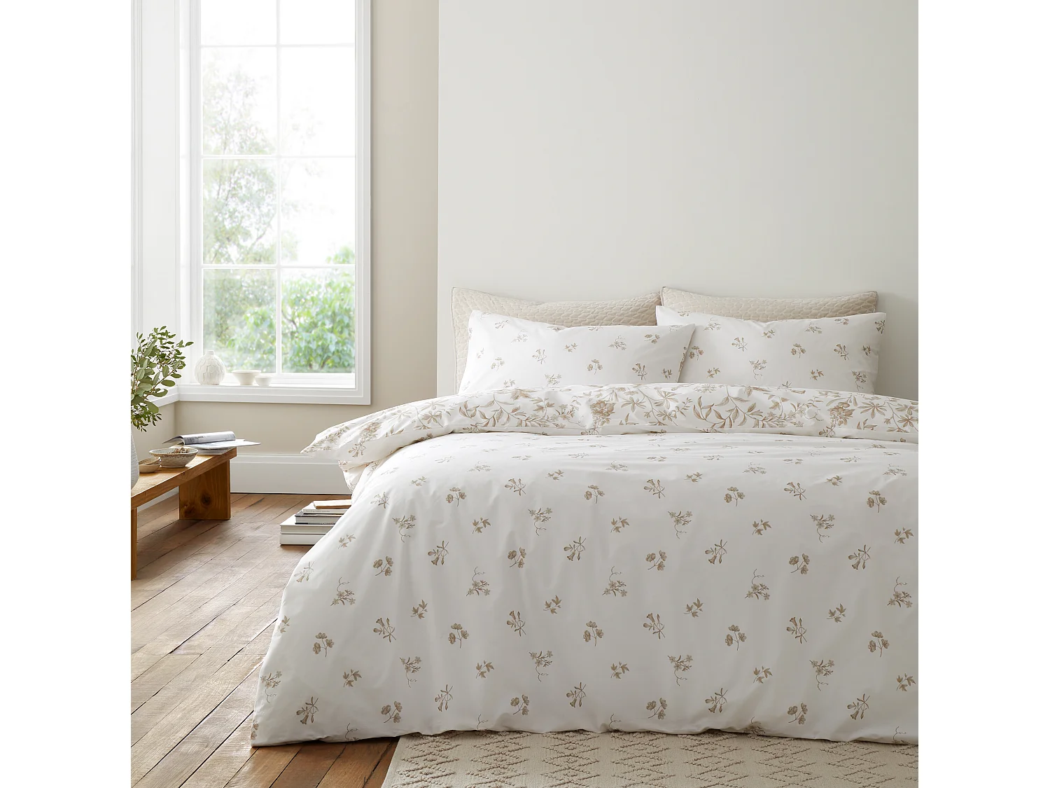 Bianca Fine Linens Thea Floral 200 Thread Count Cotton King Duvet Cover Set with Pillowcases Natural