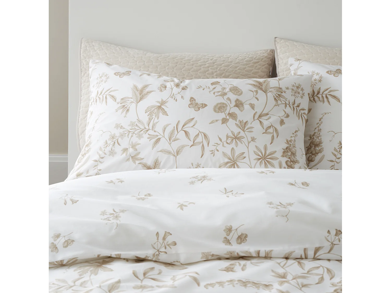 Bianca Fine Linens Thea Floral 200 Thread Count Cotton King Duvet Cover Set with Pillowcases Natural
