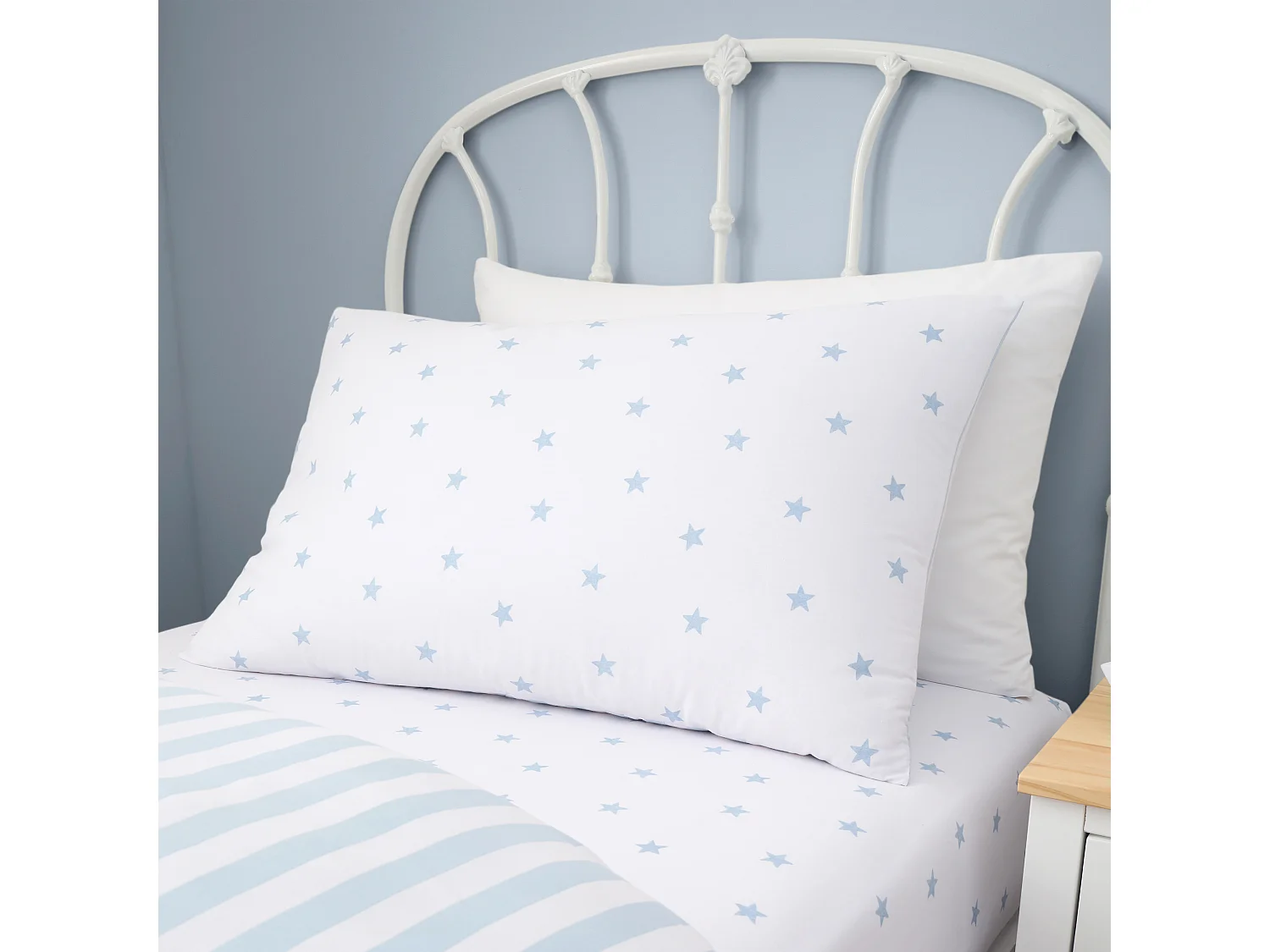 Bianca Fine Linens Mini Star & Stripes Reversible Cotton Single Duvet Cover Set with Pillowcase Blue