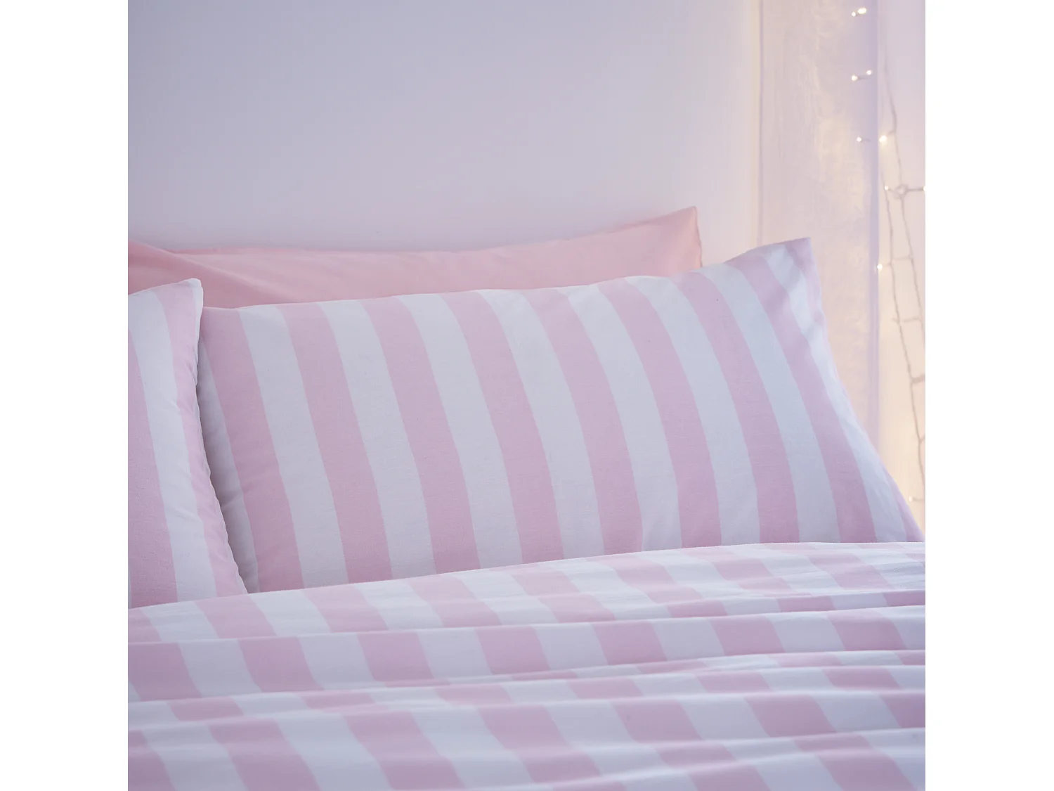 Sassy B Stripe Tease Reversible Double Duvet Cover Set with Pillowcases Pink