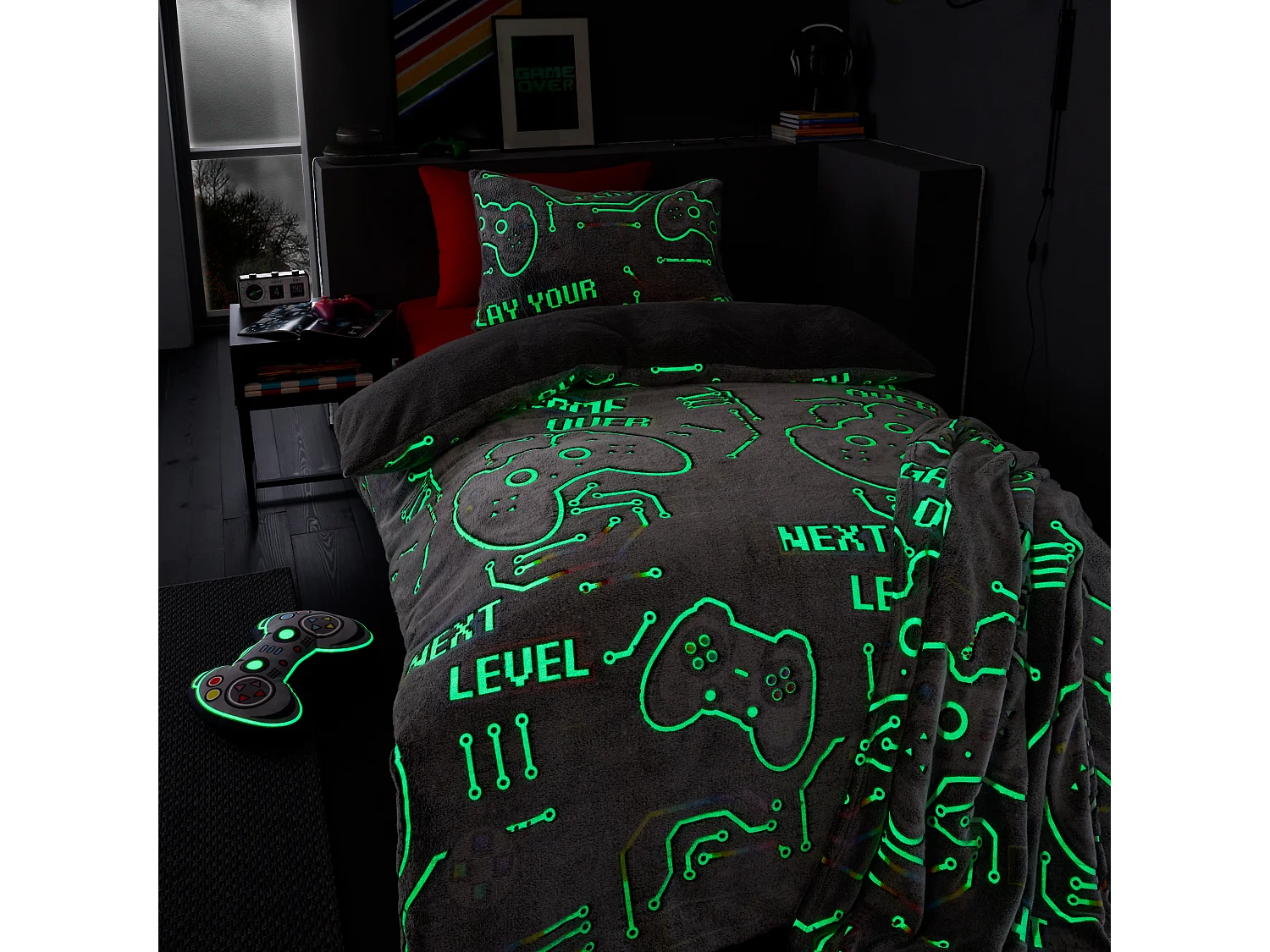 Catherine Lansfield Game Over Glow in the Dark Fleece Double Duvet Cover Set with Pillowcases Black