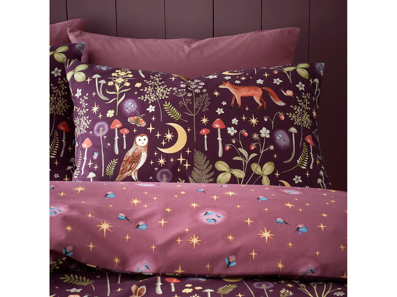 Enchanted Twilight Animals Reversible King Duvet Cover Set with Pillowcases Plum