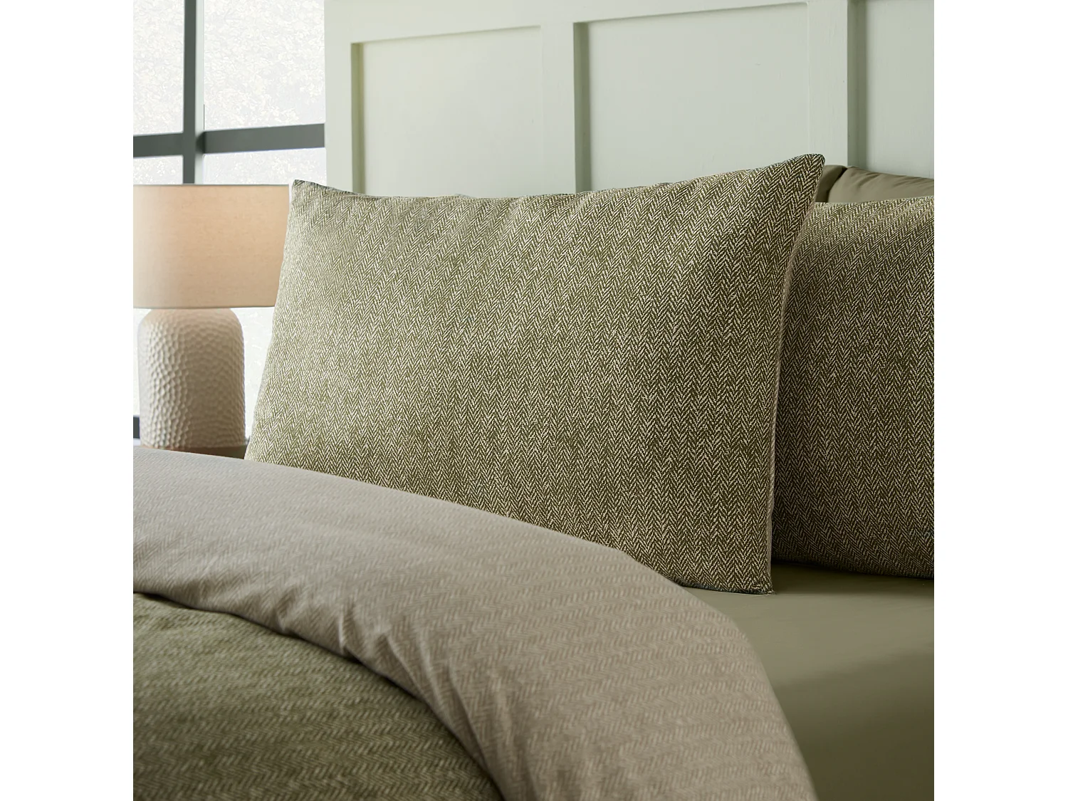 Catherine Lansfield Brushed Cotton Herringbone Reversible Double Duvet Cover Set with Pillowcases Green