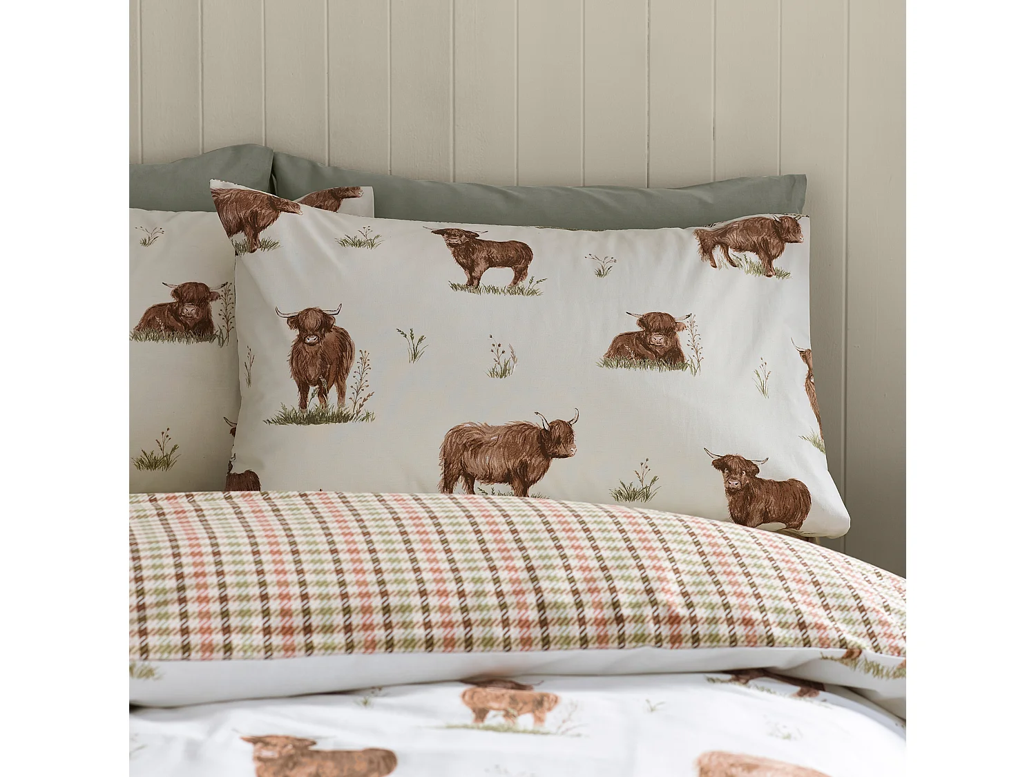 Catherine Lansfield Angus Highland Cow Reversible Single Duvet Cover Set with Pillowcase Natural