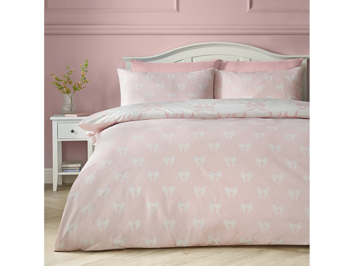 Catherine Lansfield Pretty Bows Reversible Double Duvet Cover Set with Pillowcases Pink