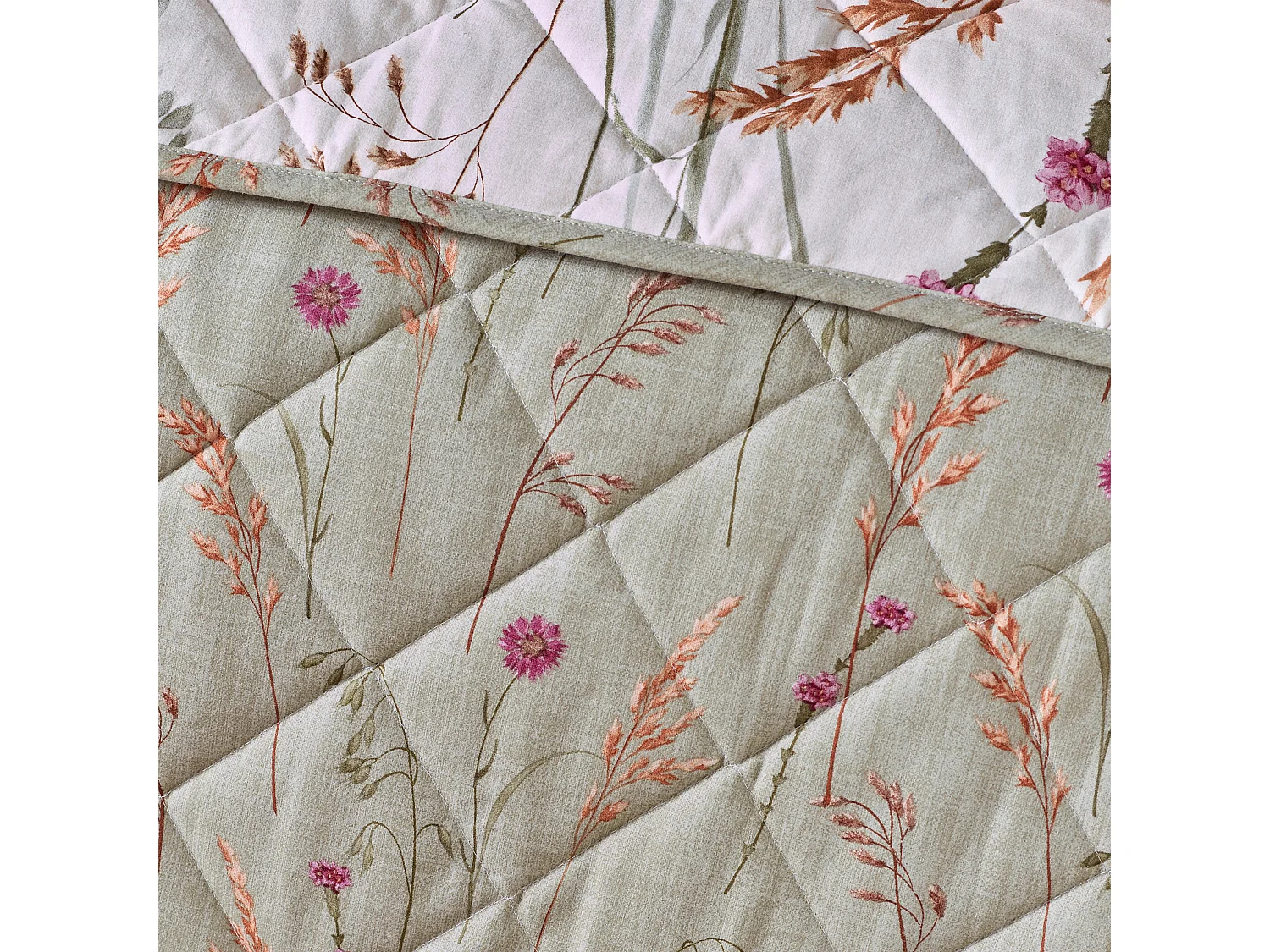 Catherine Lansfield Brushed Cotton Grasmere Floral Reversible 200x220cm Quilted Bedspread Green