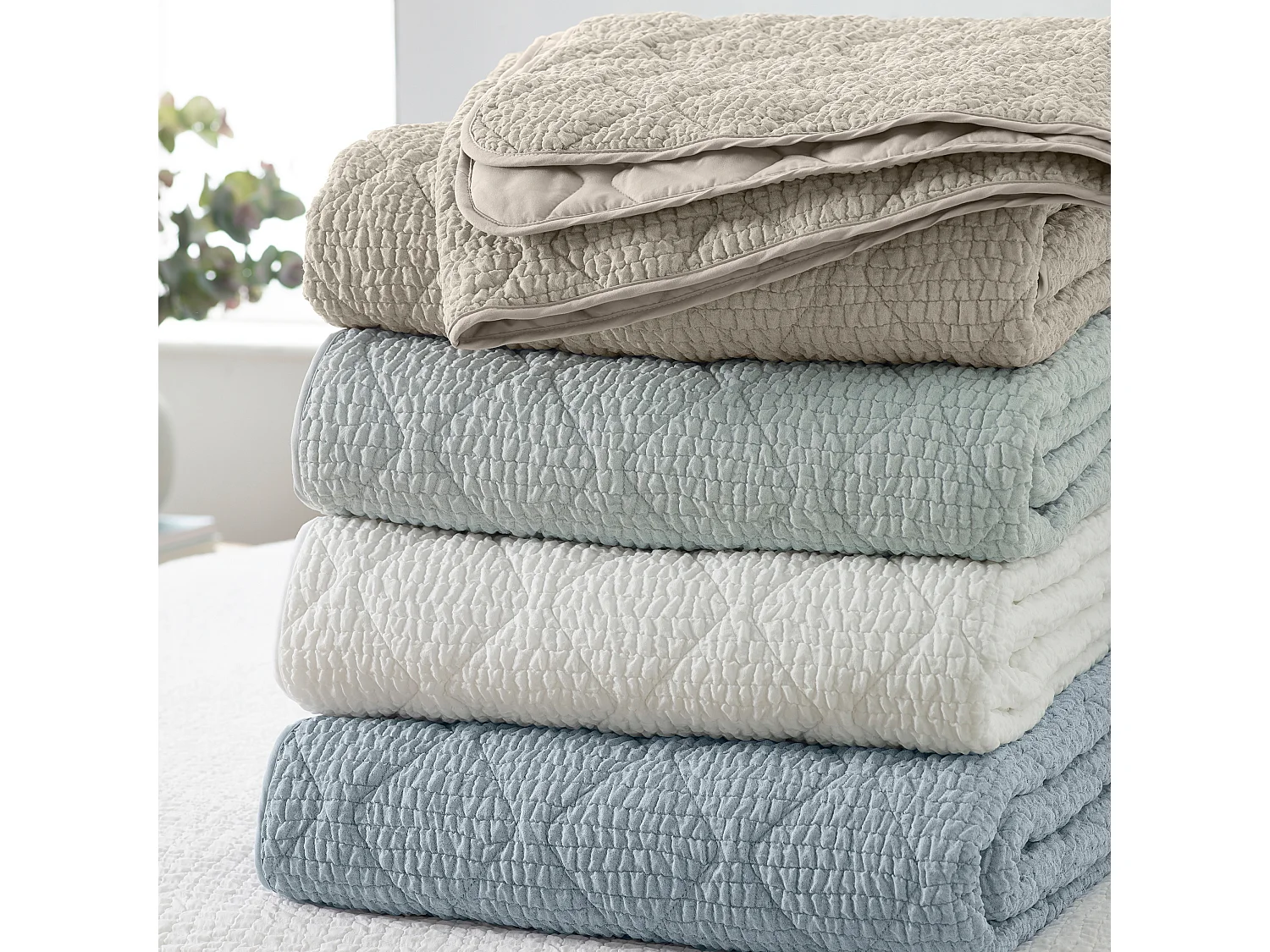 Catherine Lansfield Crinkle Seersucker Texture 220x220cm Bedspread Natural