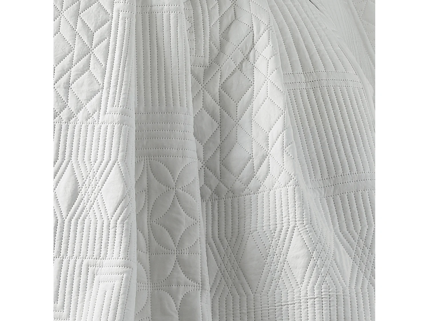 Catherine Lansfield Folkstone Geo 220x230cm Bedspread White