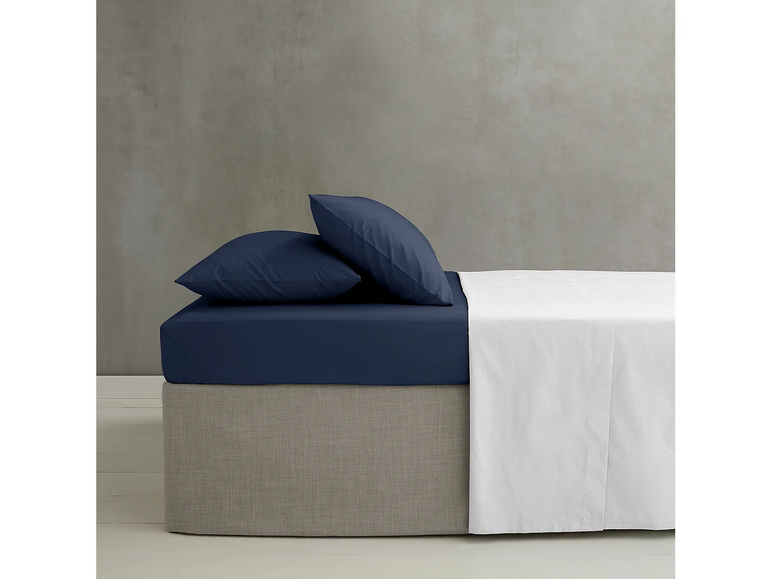 Catherine Lansfield Easy Iron Percale Standard Pillowcase Pair Navy Blue