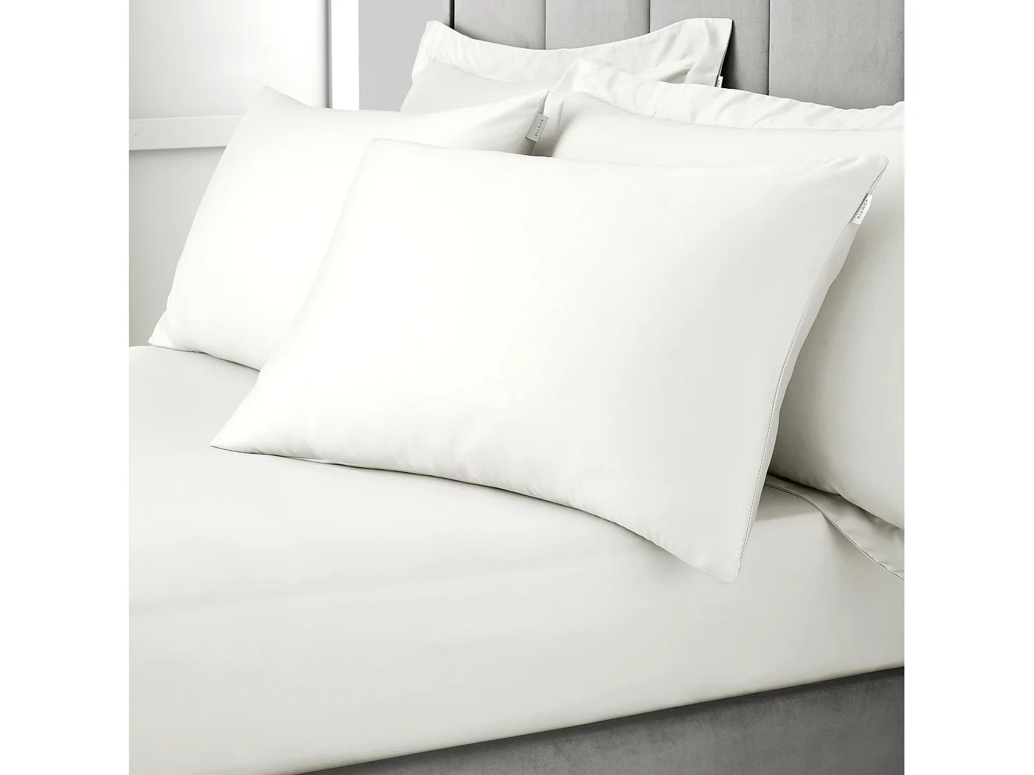 Bianca Fine Linens 400 Thread Count Cotton Sateen Standard Pillowcase Pair Cream