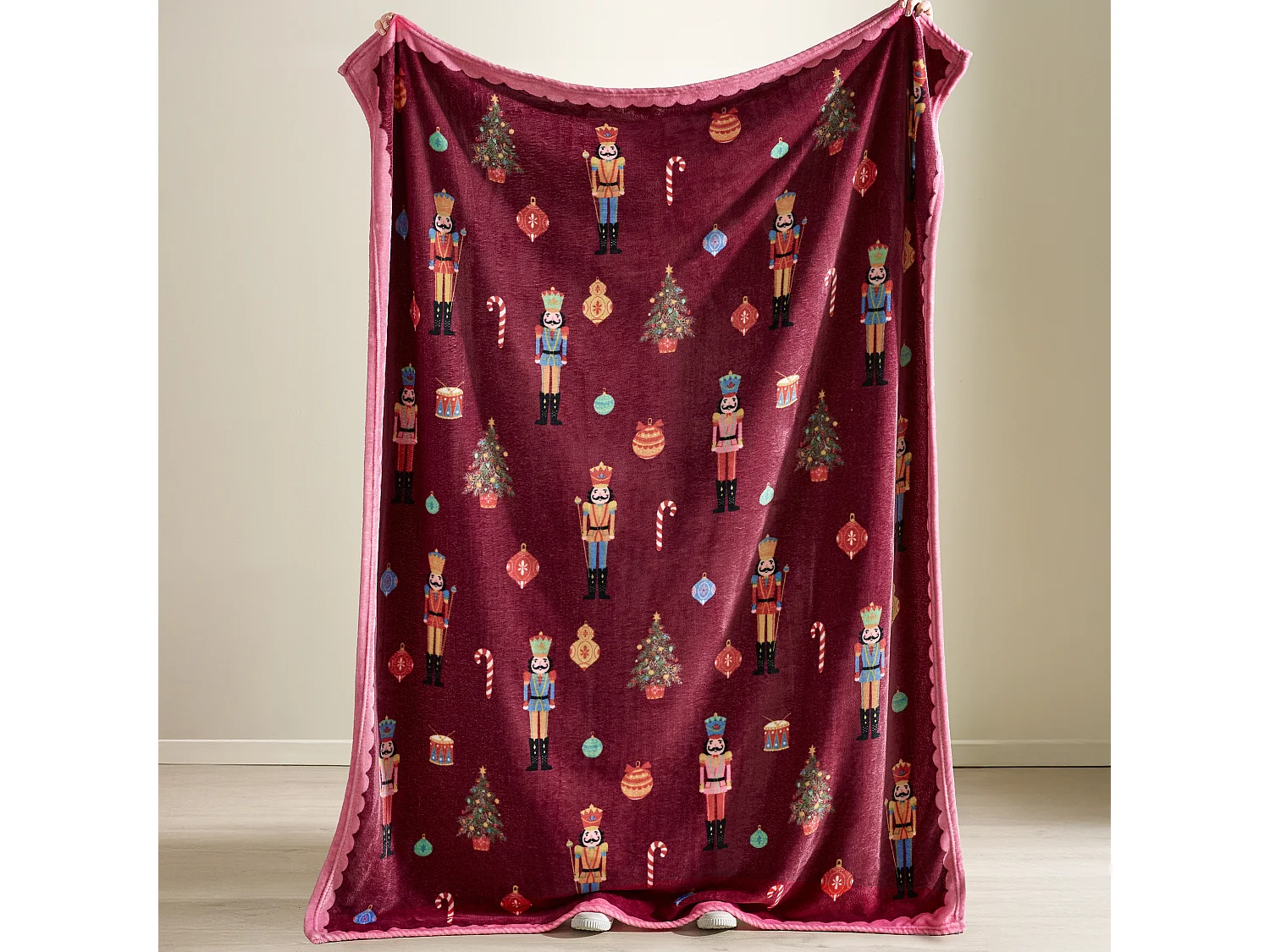 Catherine Lansfield Christmas Nutcracker Fleece Cosy 130x170cm Blanket Throw Plum