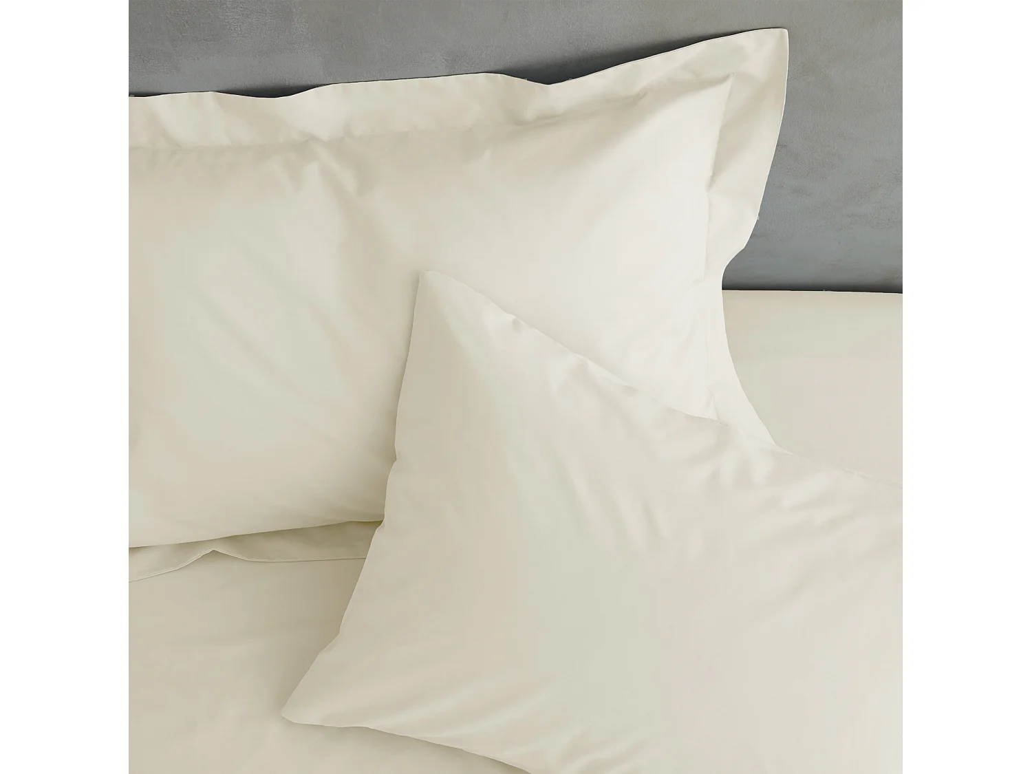Catherine Lansfield Easy Iron Percale Combed Double Flat Sheet Cream