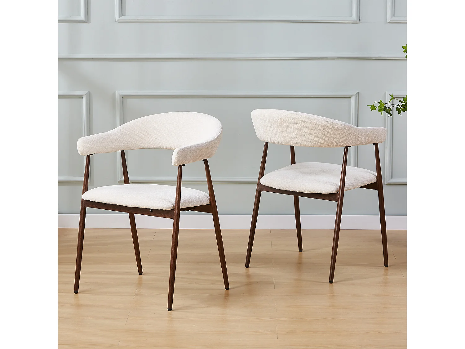 Set van 4 eetkamerstoelen met armleuning - Stof beige - Poten in donker walnotenhout-effect - LENA