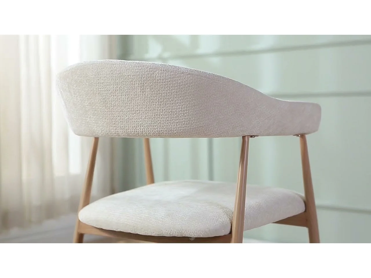 Set van 2 eetkamerstoelen met armleuning - Stof beige - Poten in licht eikenhout-effect - LENA
