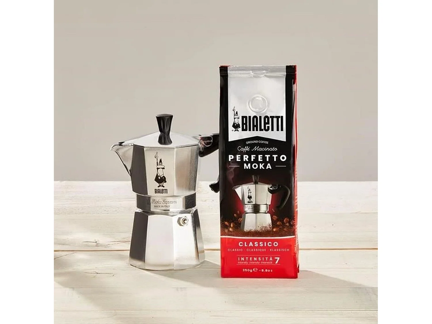 Bialetti Moka Express Italiaanse Koffiemaker 3 Kopjes + 250g Perfetto Moka Set