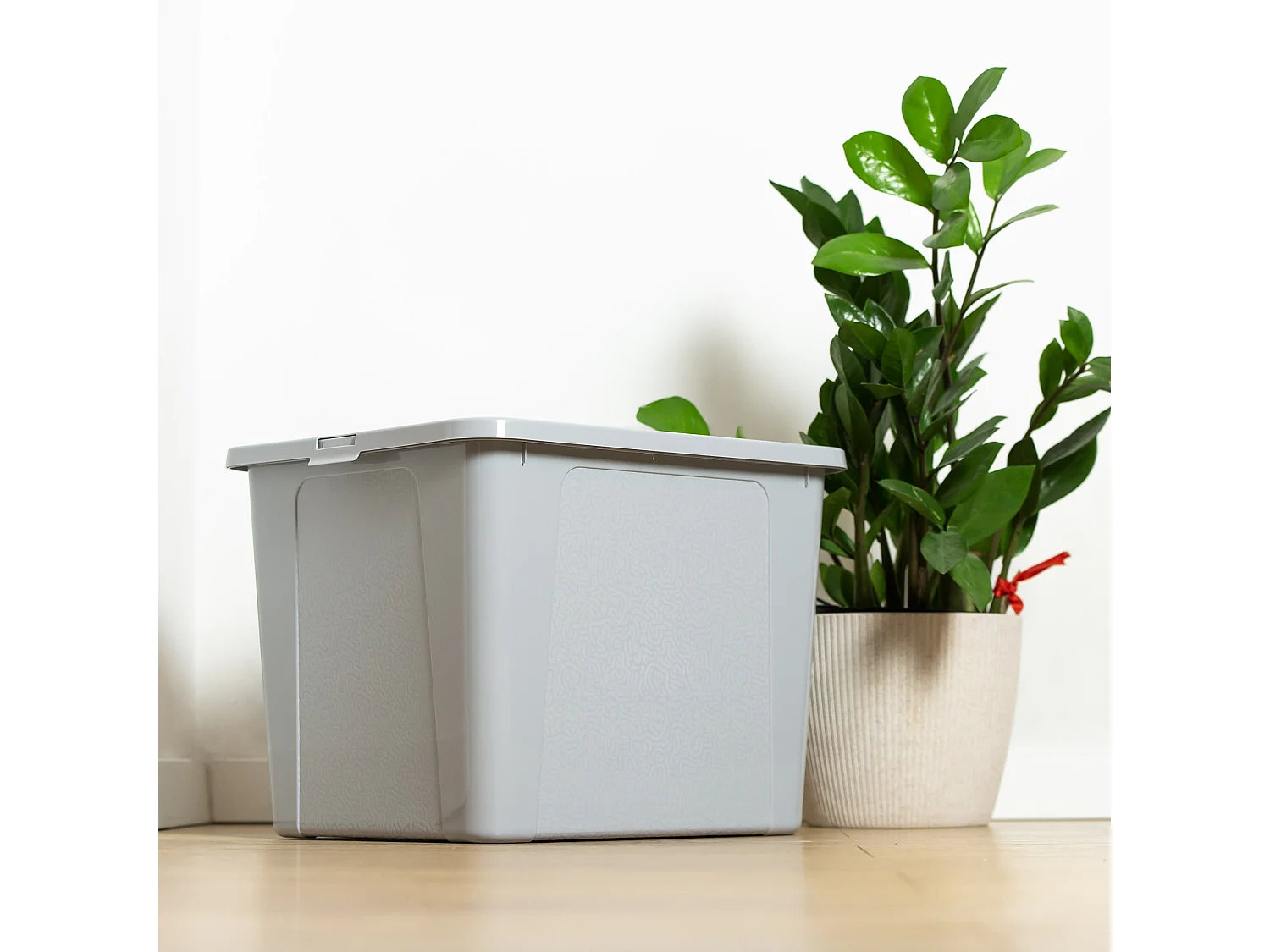 Boîte de rangement en plastique avec couvercle MultiBox décoratif gris 40x33x30 cm, 30 L