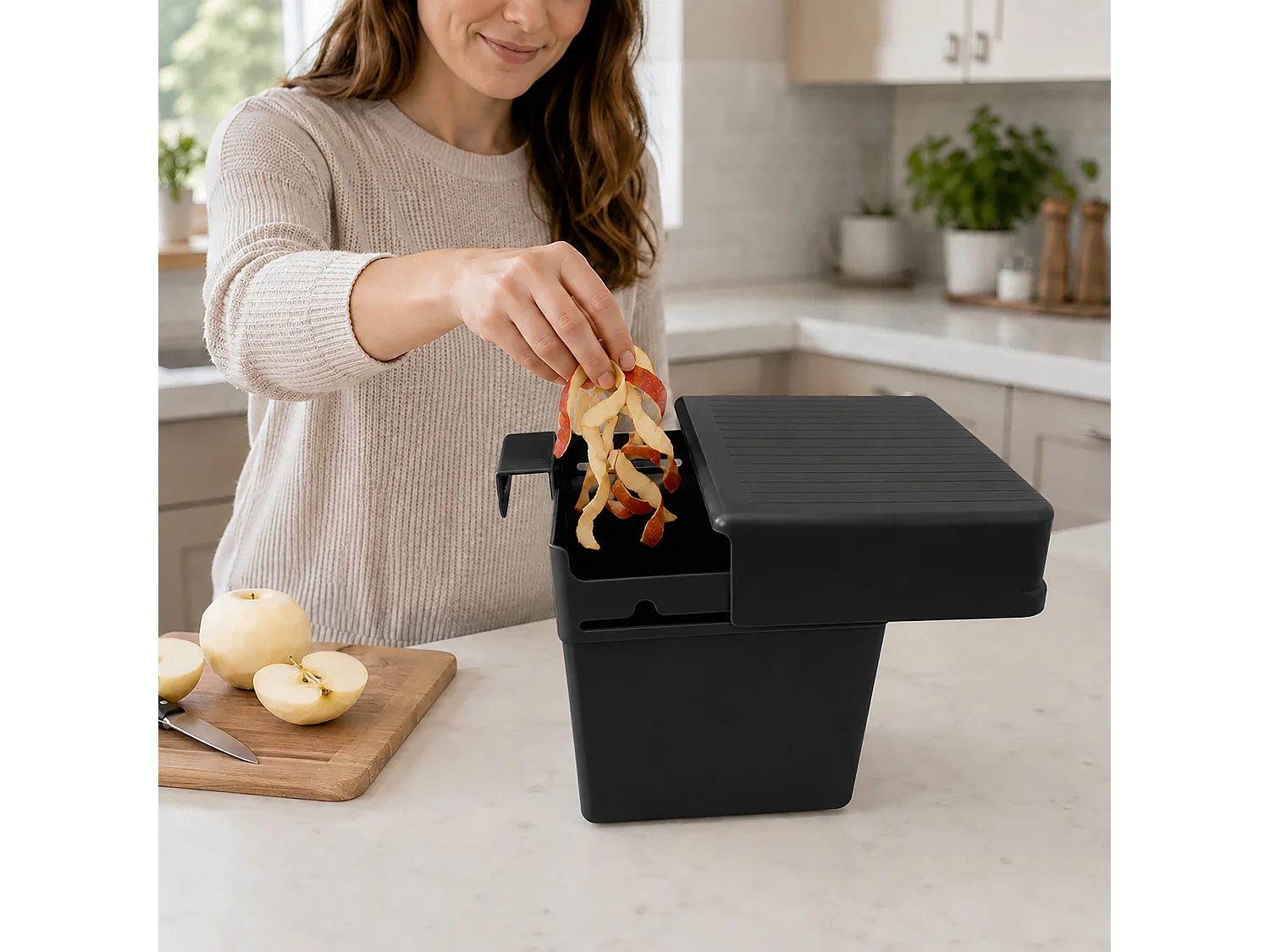 Poubelle de cuisine suspendue pour épluchures plastique noir 21x17x14,5 cm