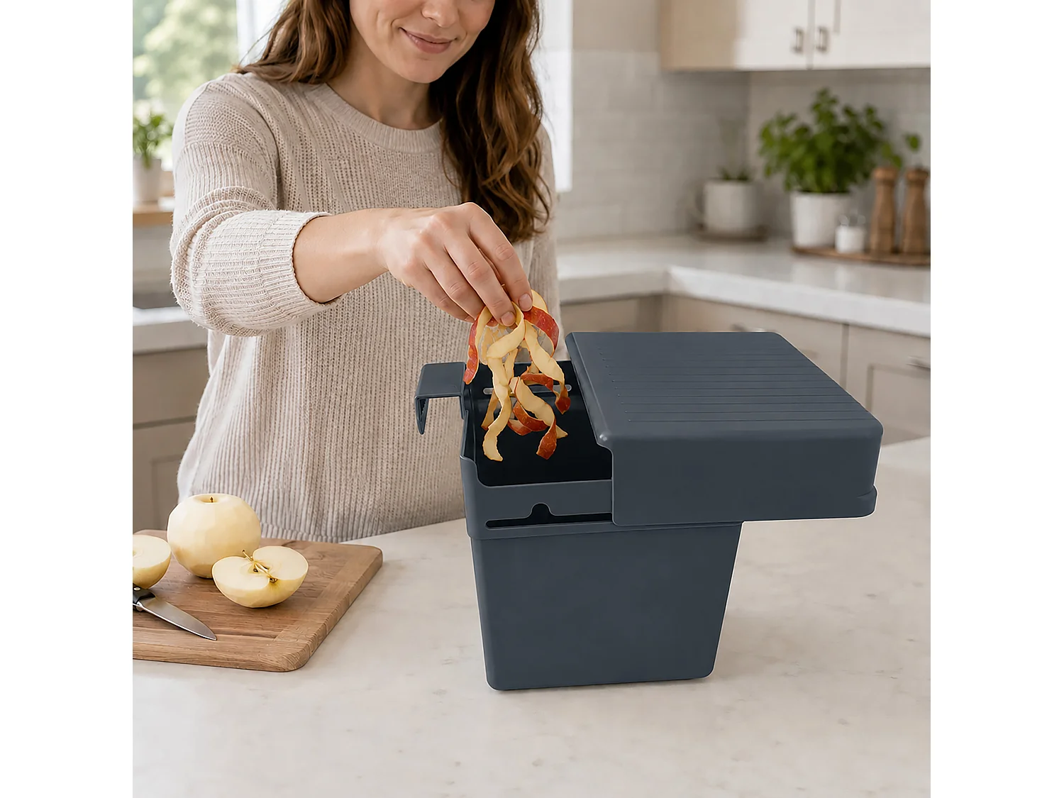 Poubelle de cuisine suspendue en plastique gris foncé 21x17x14,5 cm