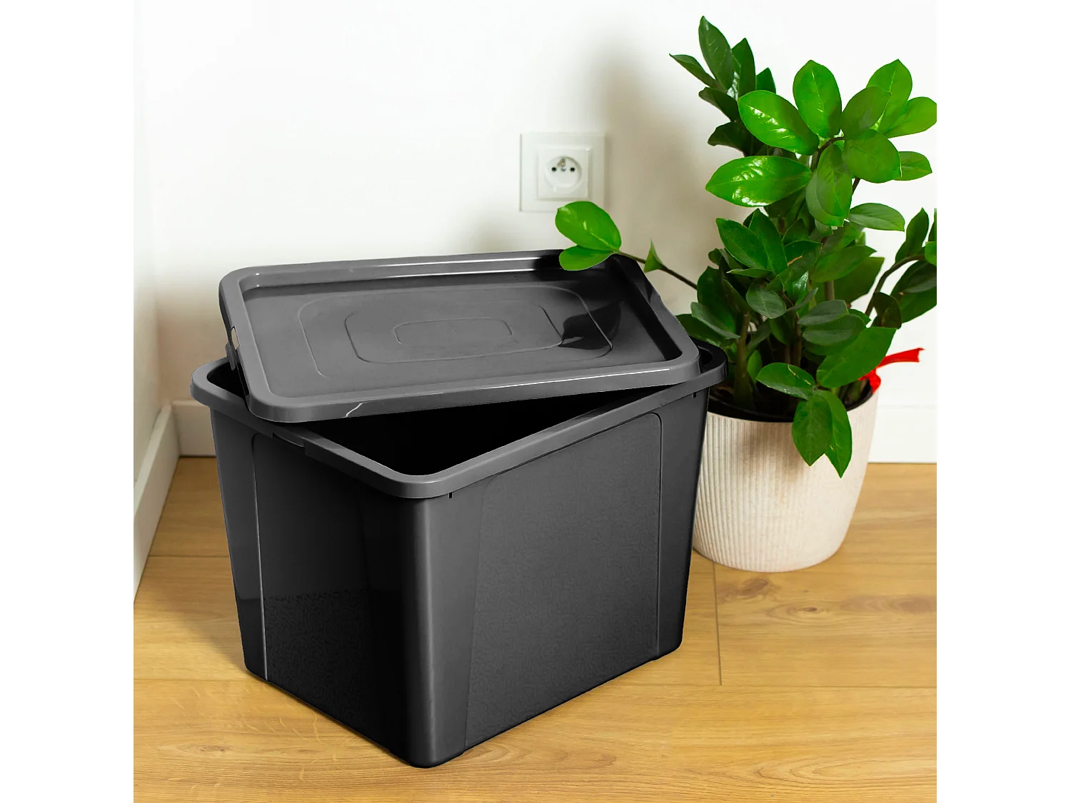 Boîte de rangement en plastique avec couvercle MultiBox, noire, 40x33x30 cm, 30 L