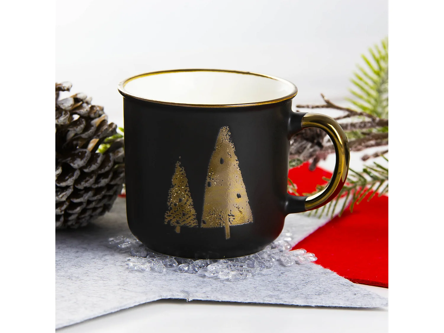 Tazza natalizia in porcellana con motivo albero di Natale nero e oro 400 ml 9,5x9 cm