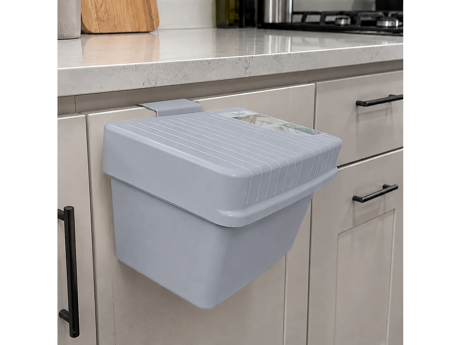 Poubelle de cuisine suspendue pour épluchures en plastique gris 21x17x14,5 cm