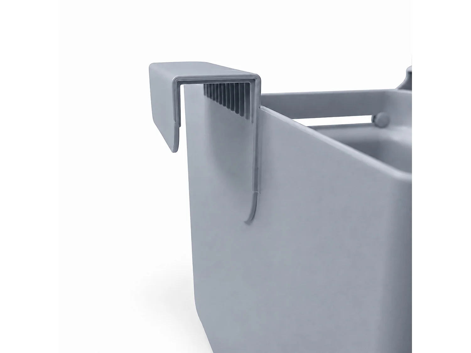 Poubelle de cuisine suspendue pour épluchures en plastique gris 21x17x14,5 cm