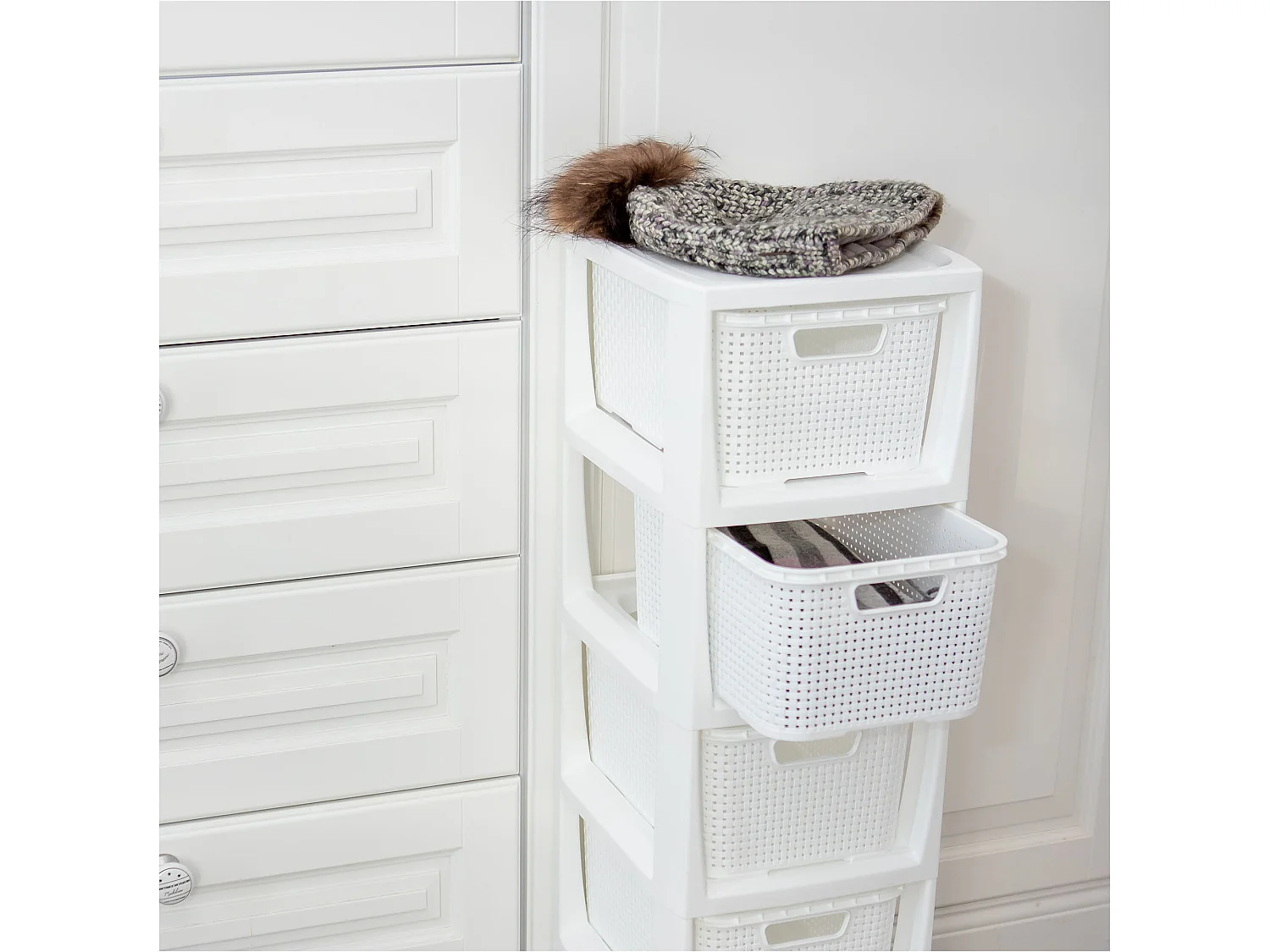 Panier de rangement avec couvercle effet rotin plastique blanc 19 L 38x28x18 cm