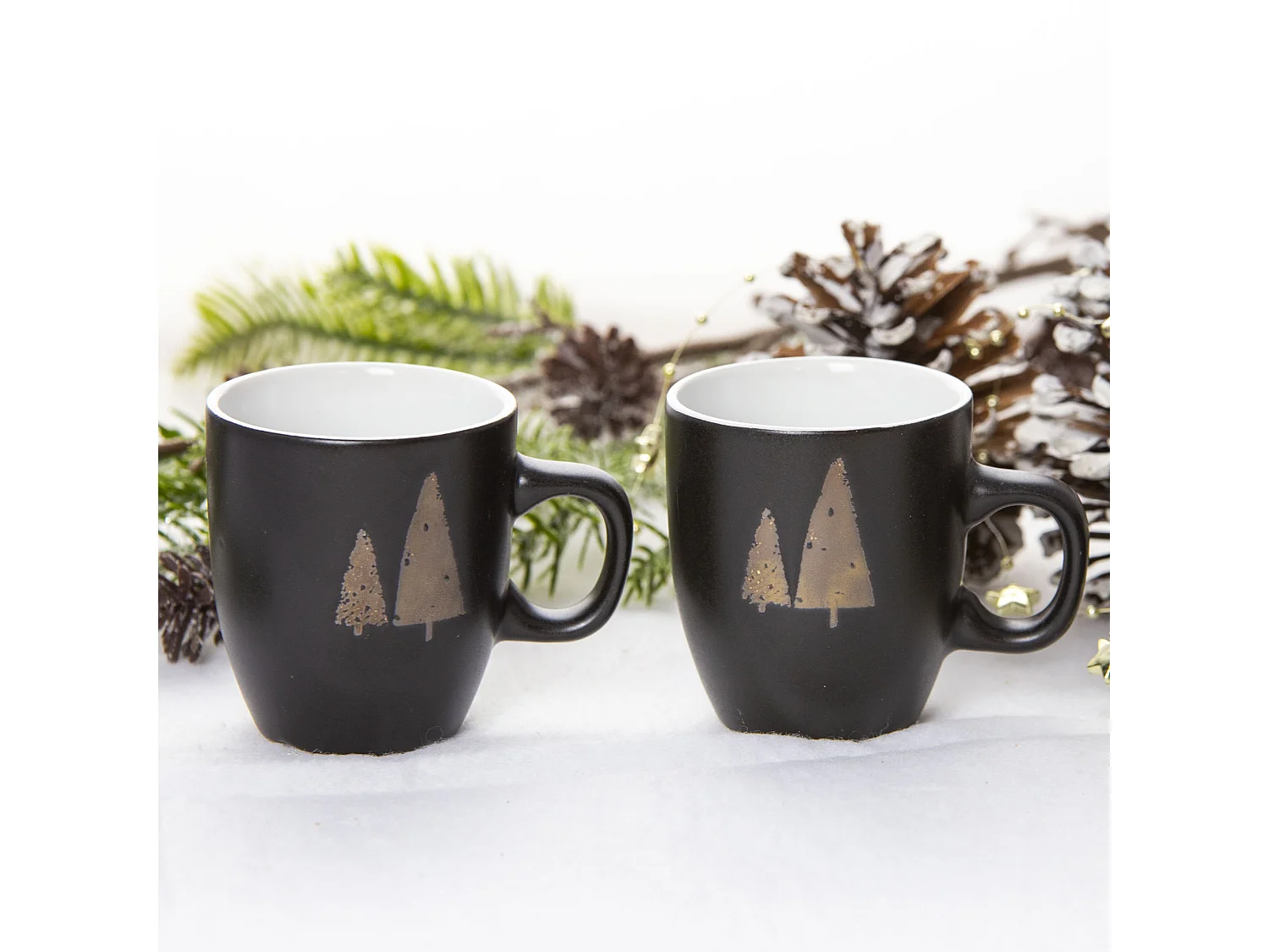 Set di tazze natalizie con albero di Natale in gres nero 2 pz 150 ml