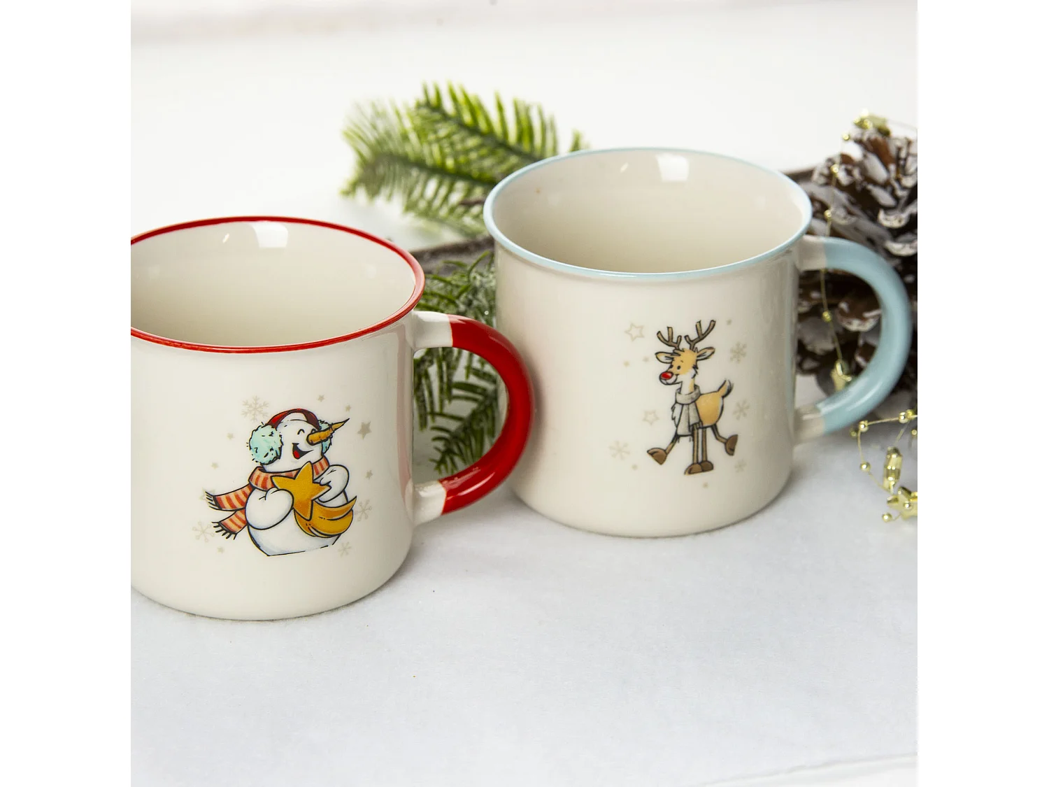 Set 2 tazze natalizie con pupazzo di neve e renna in porcellana bianca 320 ml
