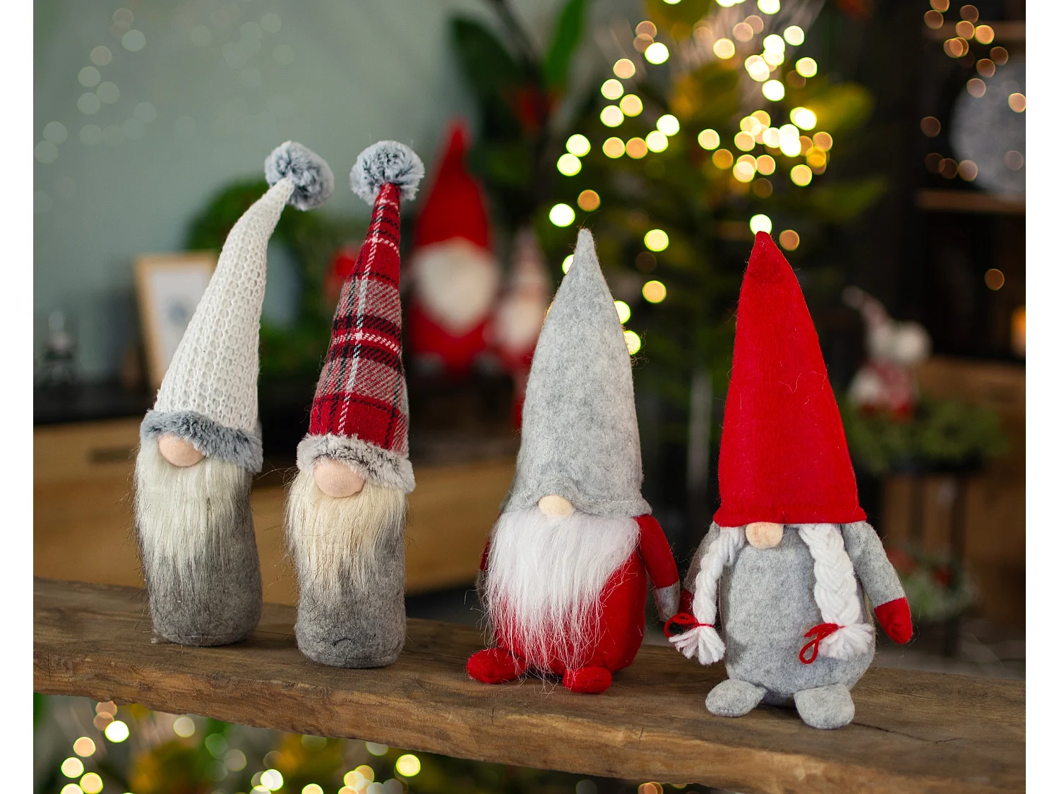 Kerstkabouter decoratief pluche rood 31x7 cm