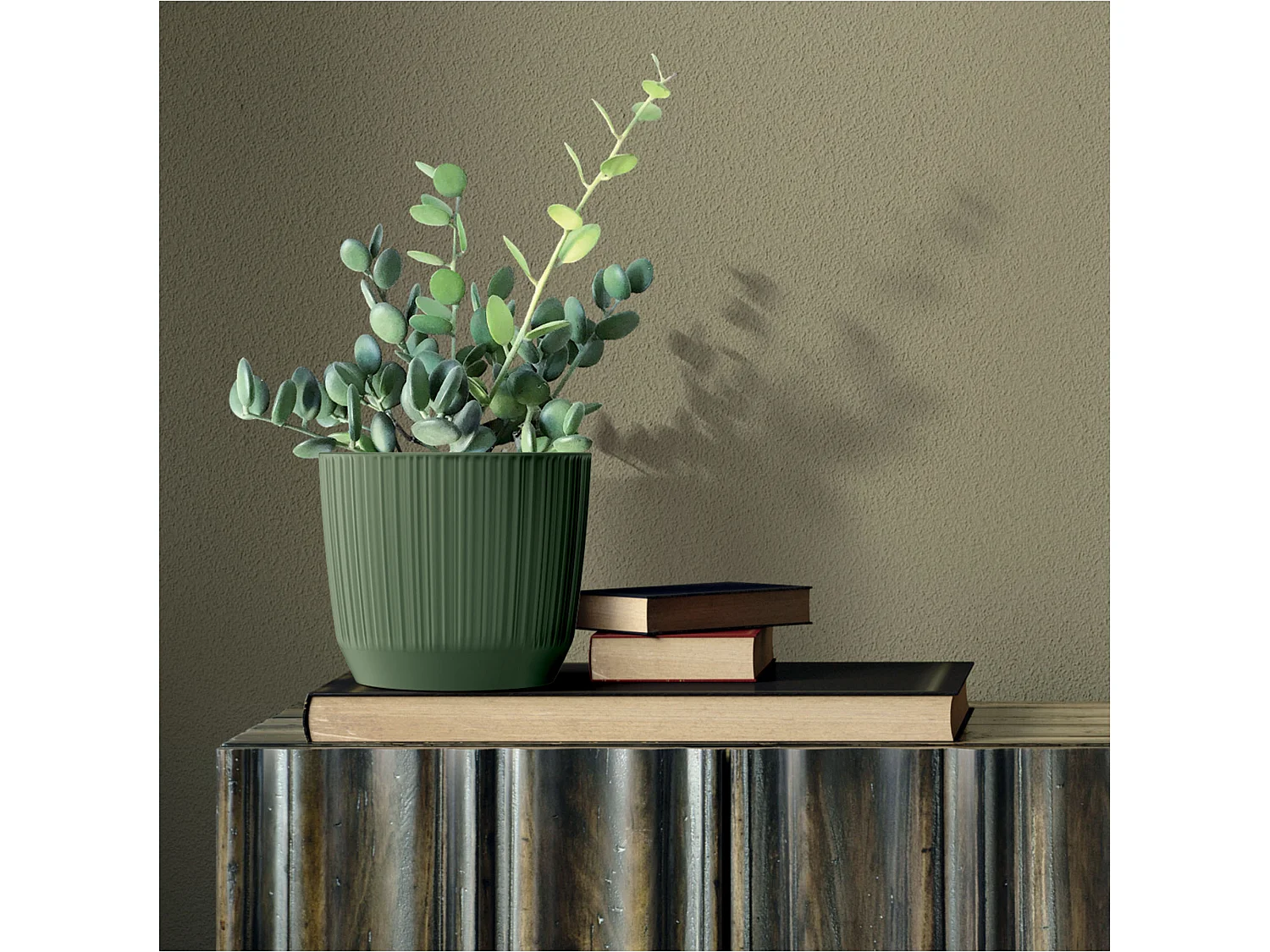 Pot de fleurs décoratif rainuré en plastique vert 16,8 cm 2,5 L