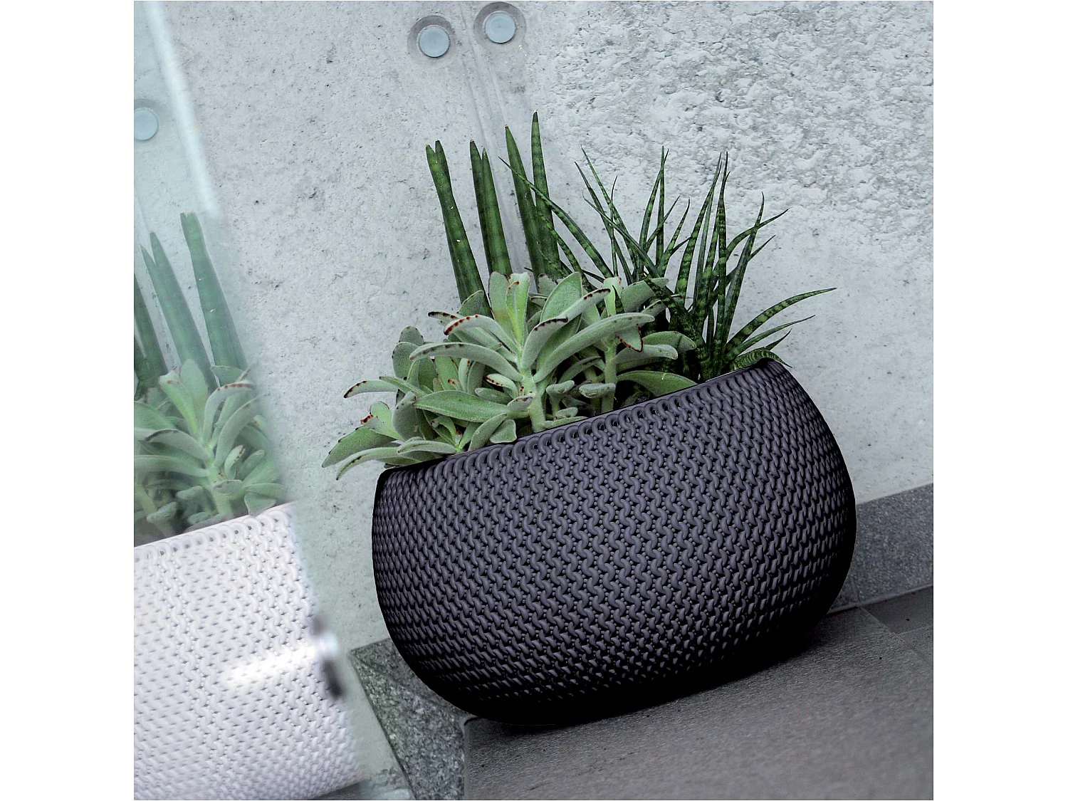 Pot de fleurs décoratif effet tressé plastique anthracite 29 cm