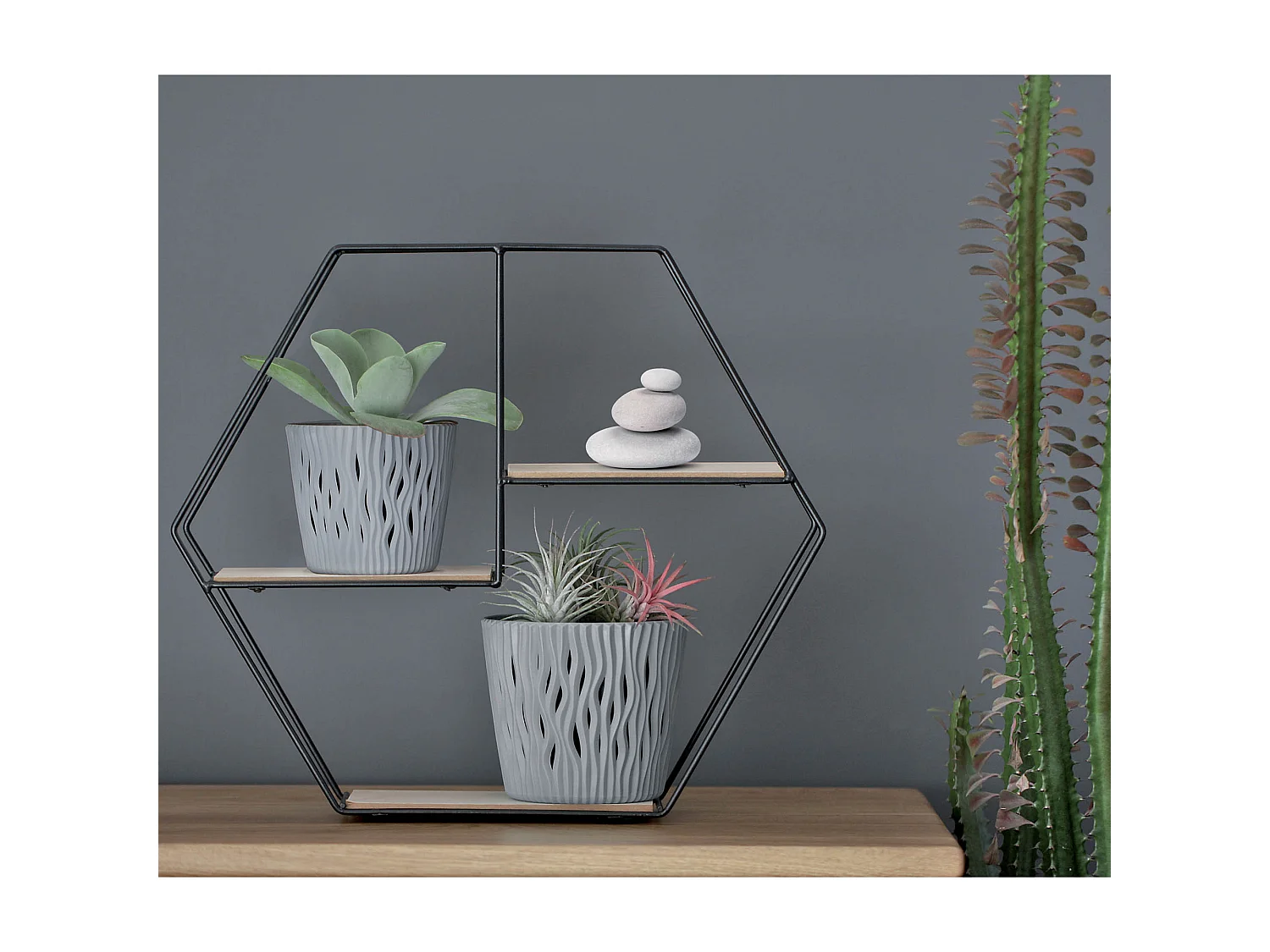 Pot de fleurs décoratif avec insert en plastique gris pierre 12,8 cm