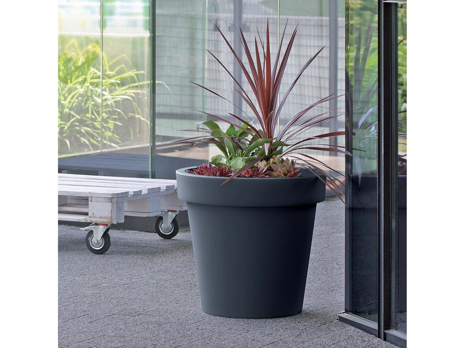 Pot de fleurs décoratif rond de jardin en plastique mat anthracite Lofly 39 cm