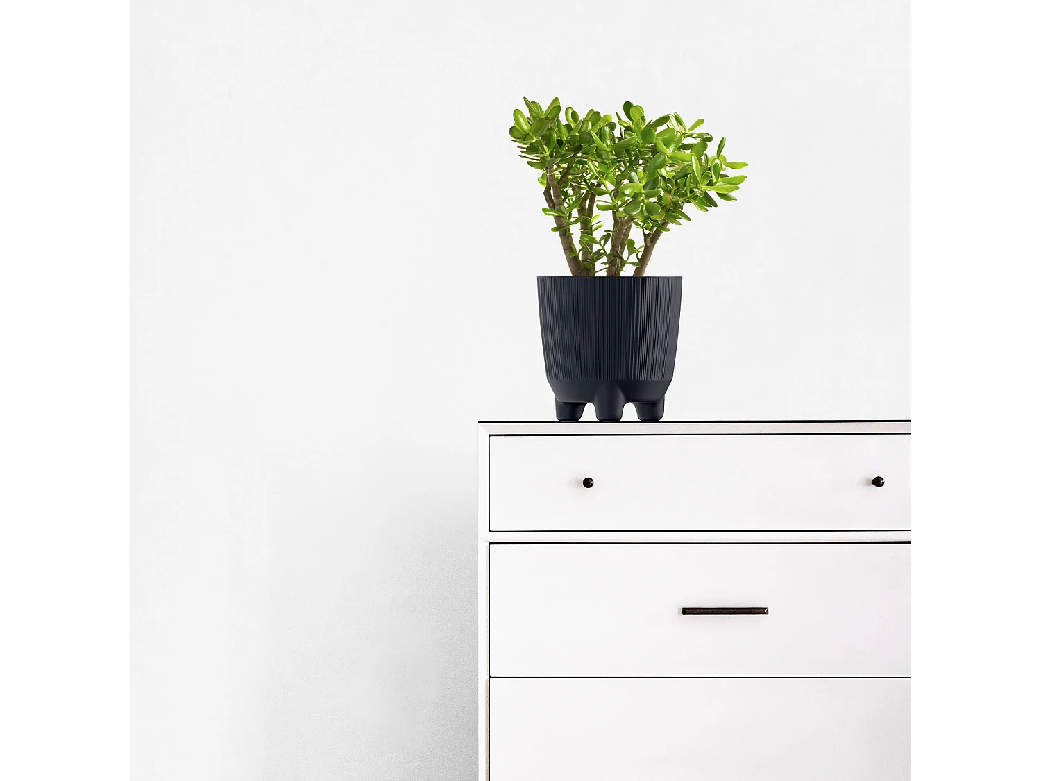 Cache-pot décoratif rainuré en plastique anthracite 14,5 cm 1,6 l