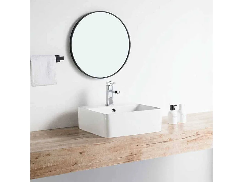 Lavabo blanco brillante sobre encimera cerámico VENADO 46 x 42 cm