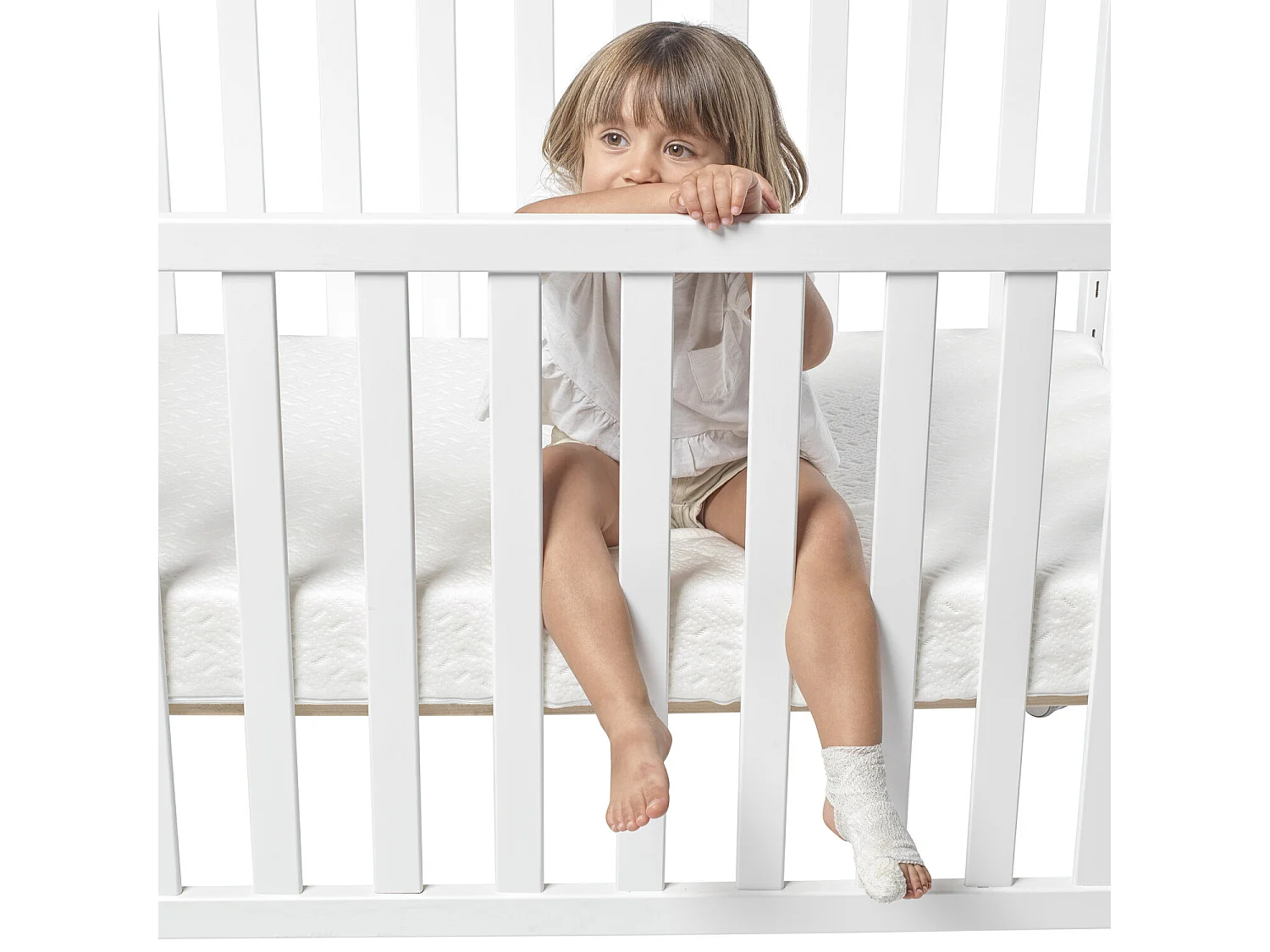 Cuna de 70 x 140 cm de espuma HR y viscoelástica de 10 cm - BABY PRO de PIKOLIN