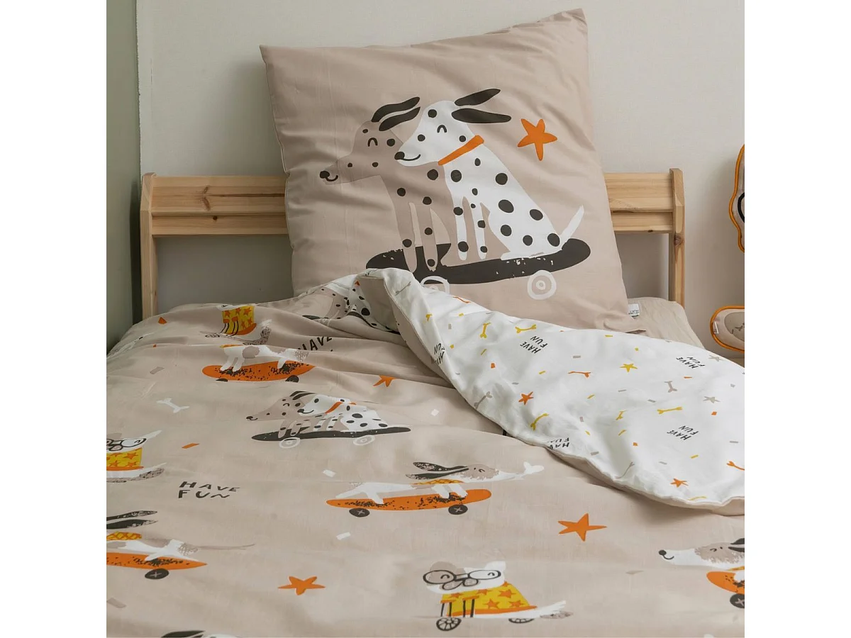 Parure de lit 140x200cm + 1 taies d'oreiller 63x63cm motif chiens skaters - BARNABE