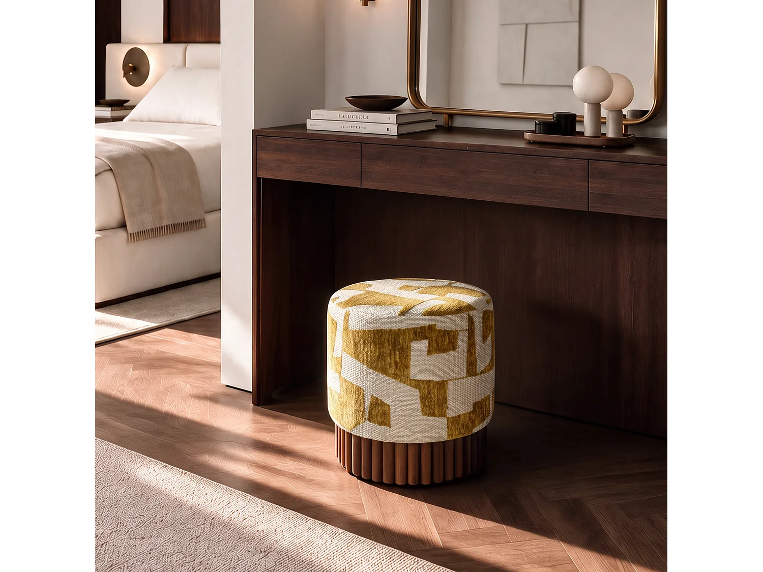 Pouf ASH en tissu texturé à motifs moutarde