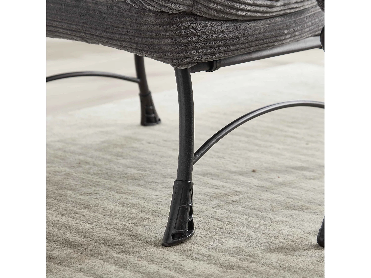 Ergonomischer Loungesessel mit Ottomane und Seitentasche, bequemer Loungesessel aus PP-Baumwolle, Entspannung und praktische Aufbewahrung, grau