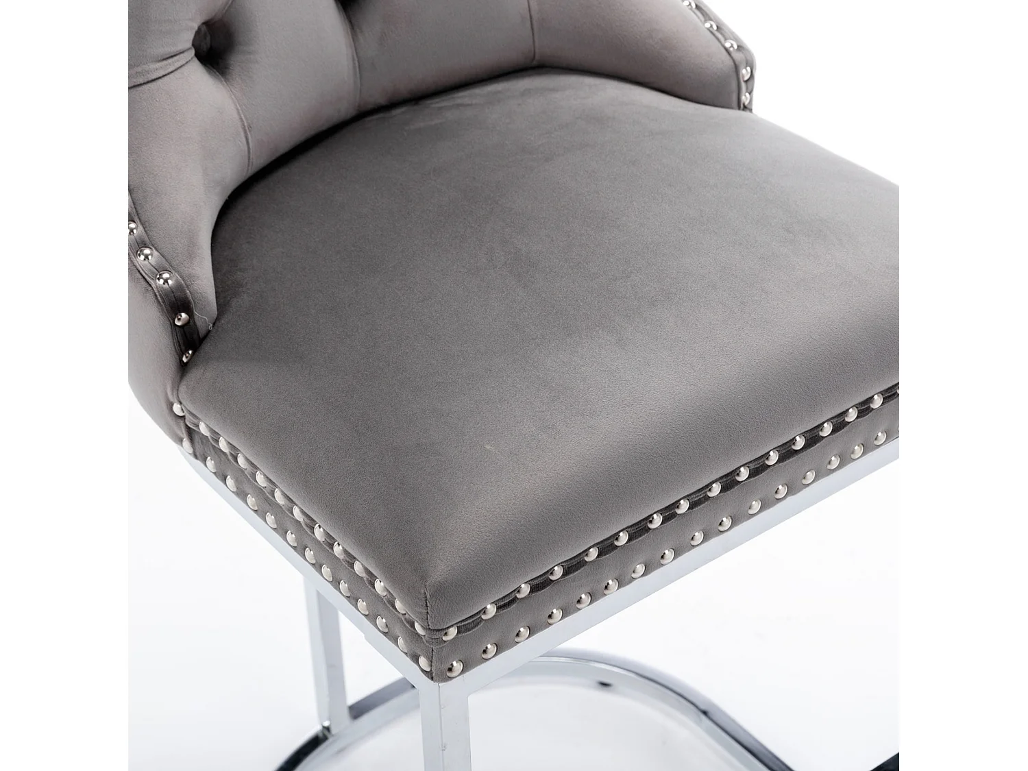 Lot de 2 tabourets de bar en velours avec capitonnage, piètement chromé et repose pieds