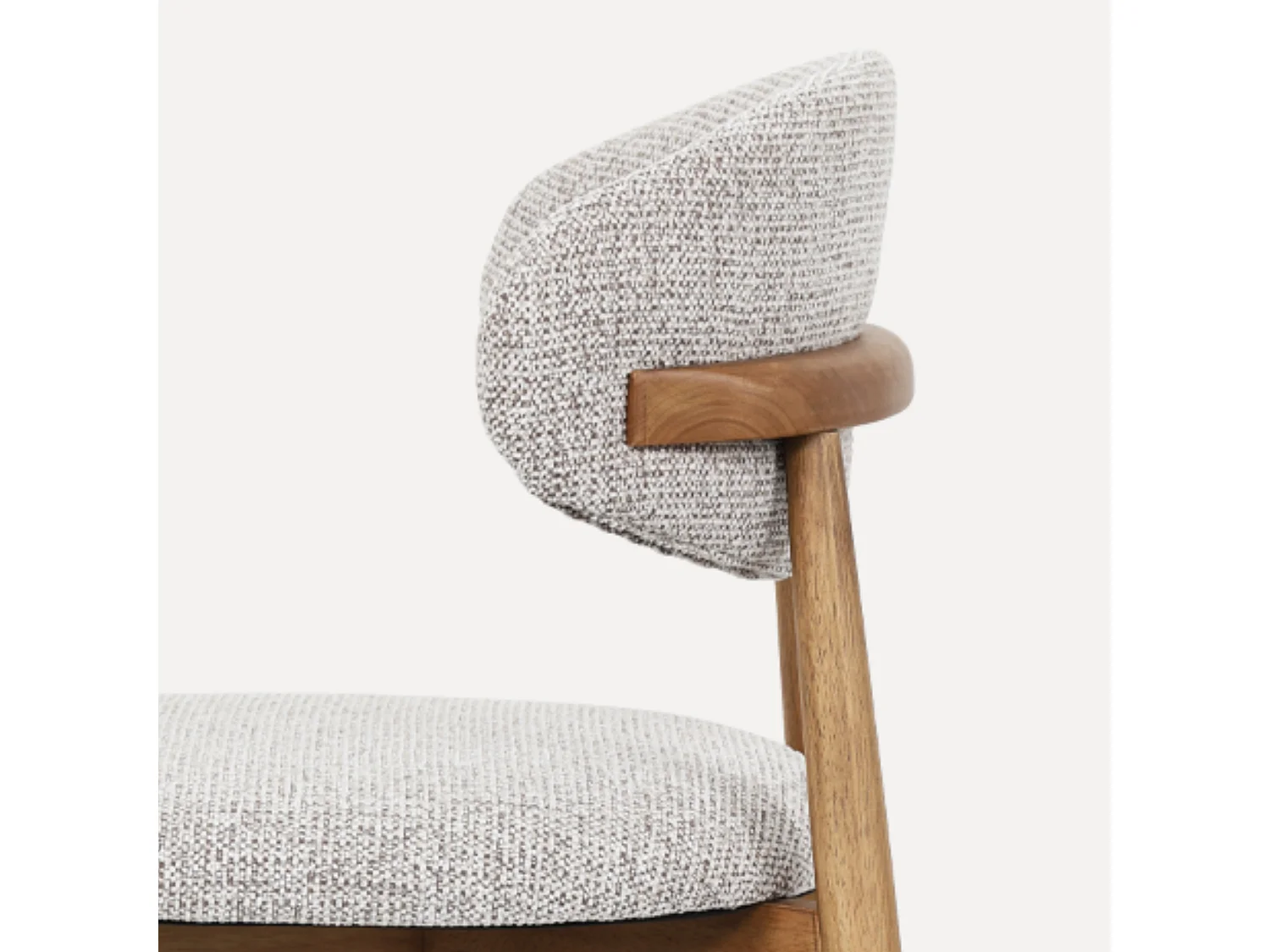 Juego de 2 sillas de comedor de madera de caucho con respaldo acolchado y patas ajustables