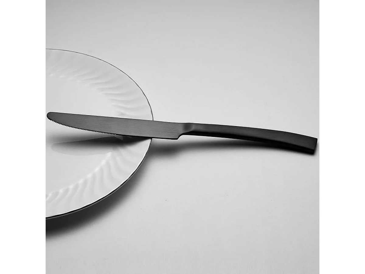 Arthur Martin AM5136 - Ménagère 24 pièces en acier inoxydable finition noir mat