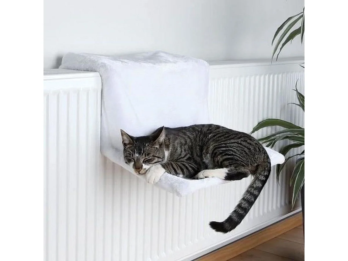 TRIXIE Deluxe Plüsch Heizkörper Hängematte für Katzen, Weiß, 45×24×31 cm