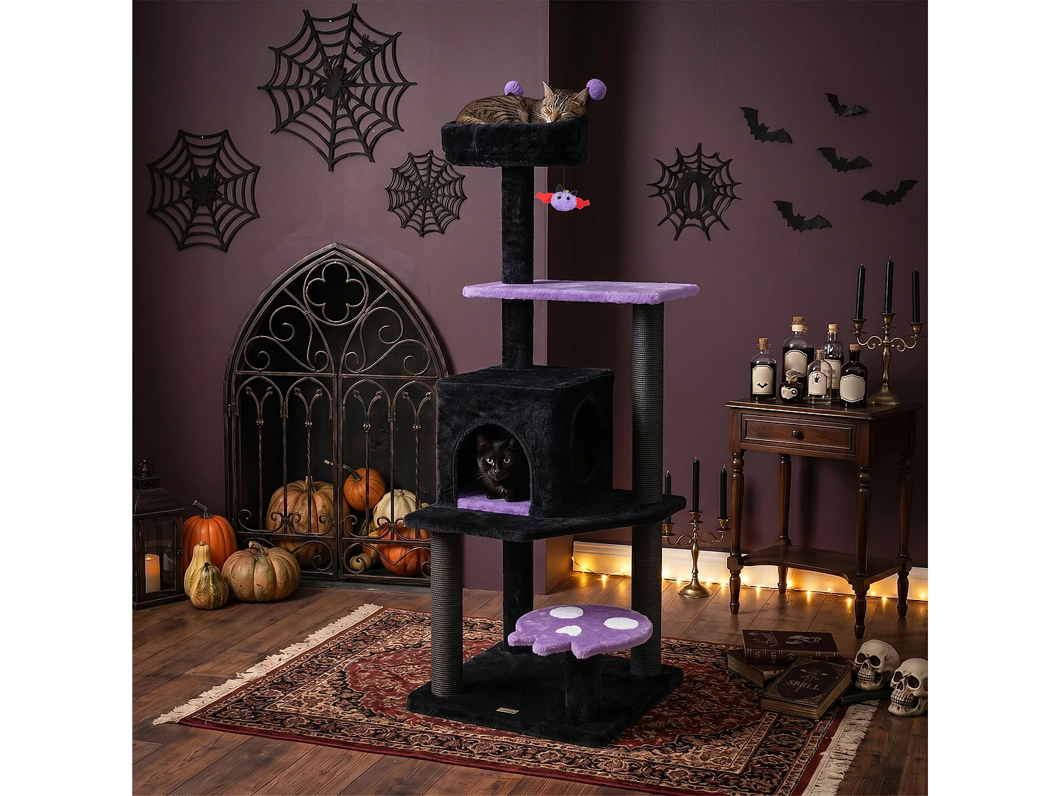 Kattklösbräda med sovplats i Halloween-stil – en grotta för katten
